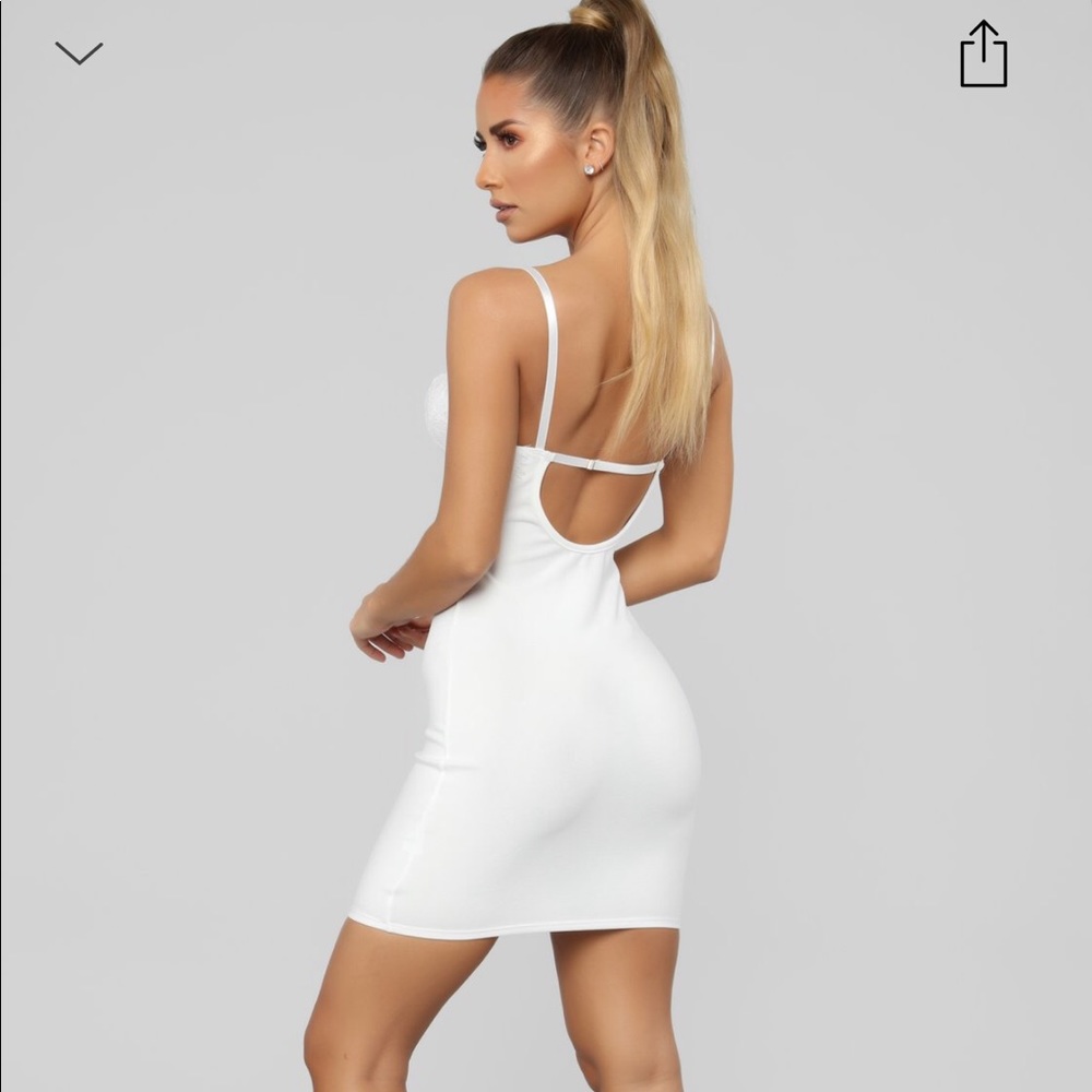 WHITE LACE DRESS - Picture 2 of 3